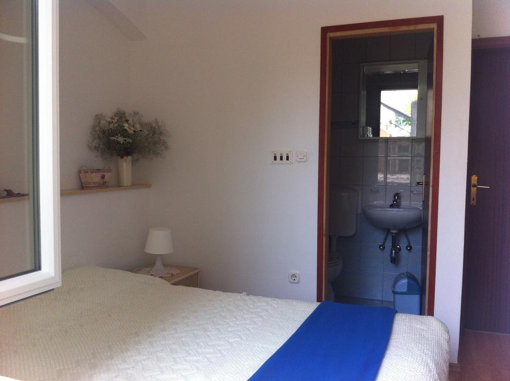 Guest House Slavica Pula Exteriér fotografie